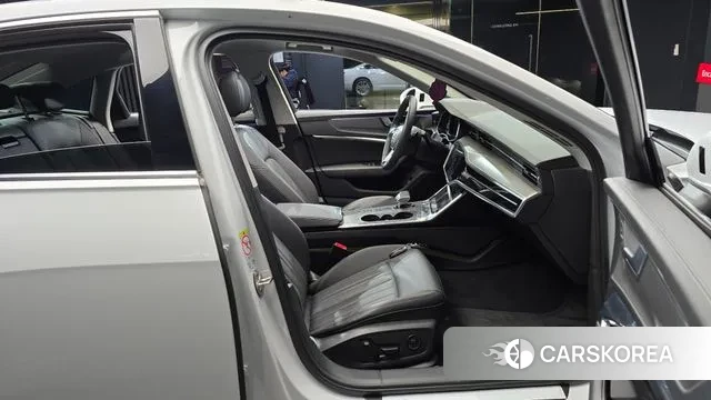 Audi A6 (C8) 2023 Белый из Кореи, фото 2