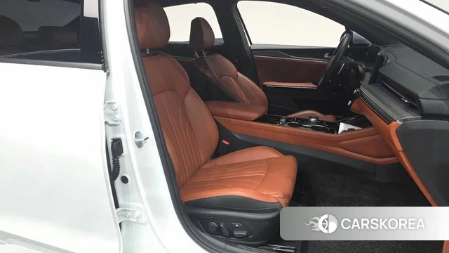 Kia The New K5 3rd generation 2024 Белый из Кореи, фото 2