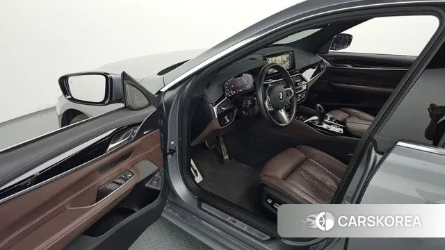 BMW 6 Series GT (G32) 2023 Серый из Кореи, фото 2