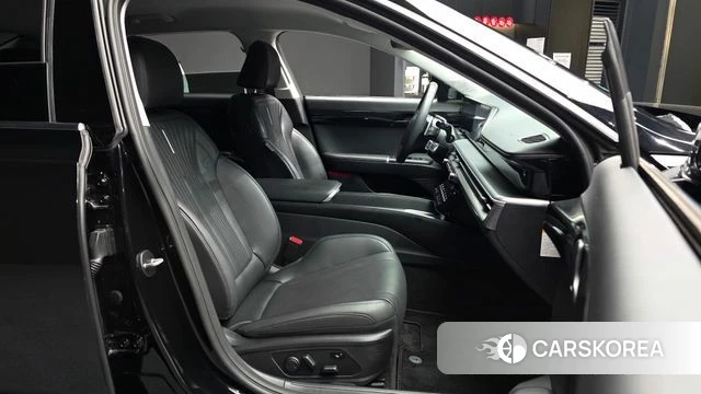 Hyundai Grandeur Hybrid (GN7) 2023 Черный из Кореи, фото 2