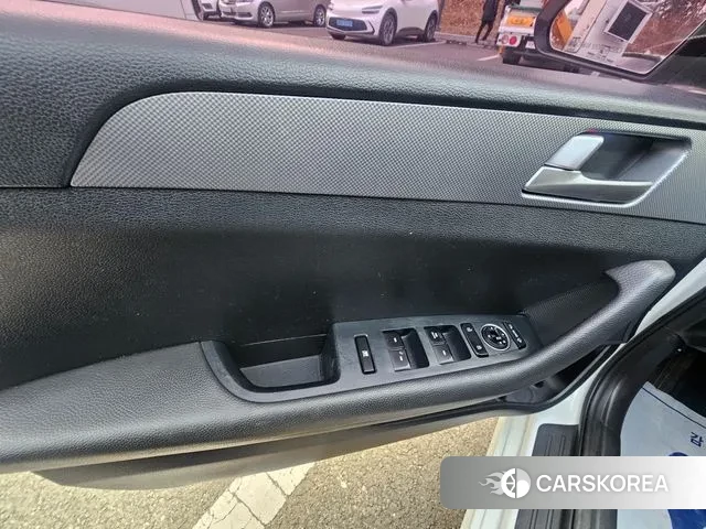 Hyundai Sonata New Rise 2019 Белый из Кореи, фото 2