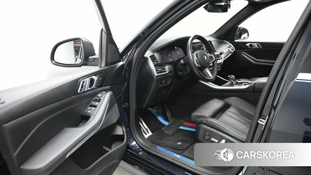 BMW X5 (G05) 2022 Черный из Кореи, фото 2