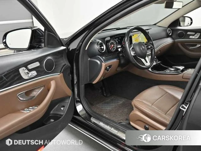 Mercedes-Benz E-Class W213 2019 Черный из Кореи, фото 2