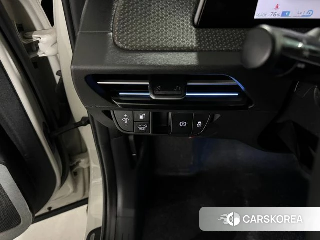 Kia EV6 2022 Жемчужный цвет из Кореи, фото 2