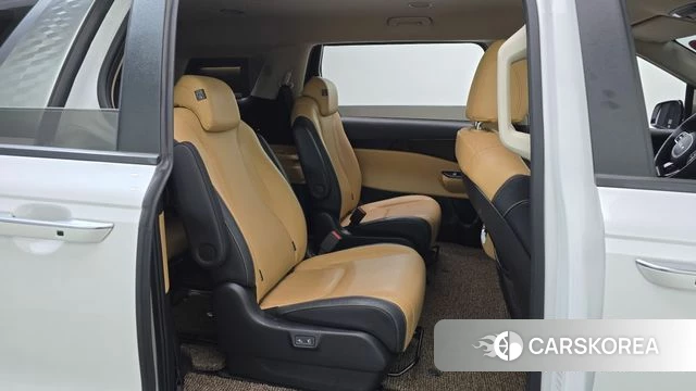 Kia Carnival 4th generation 2023 Белый из Кореи, фото 2