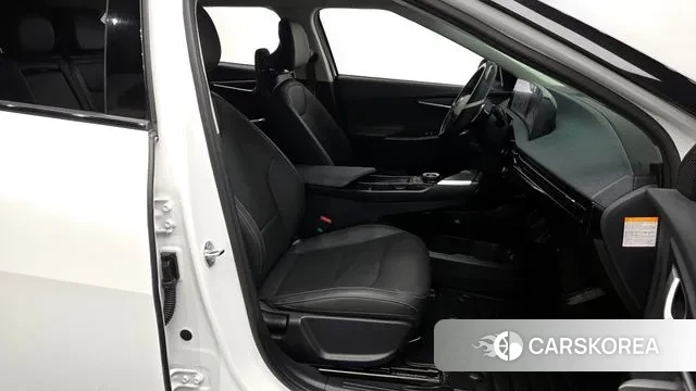 Kia EV6 2023 Белый из Кореи, фото 2