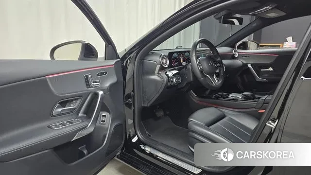 Mercedes-Benz A-Class W177 2021 Черный из Кореи, фото 2