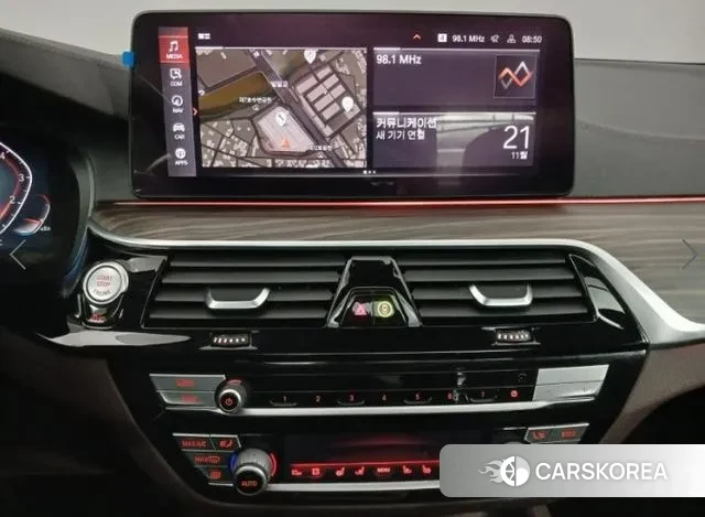 BMW 5 Series (G30) 2021 Черный из Кореи, фото 2