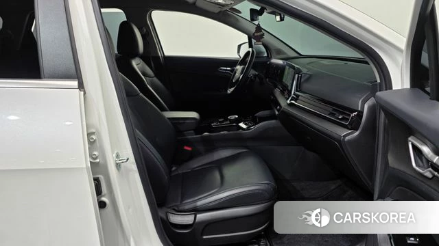 Kia Sportage 5th Generation 2023 Белый из Кореи, фото 2