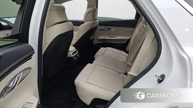 Genesis GV70 2022 Белый из Кореи, фото 2