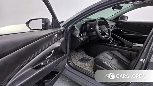 Hyundai The New Avante (CN7) 2023 Серый из Кореи, фото 2