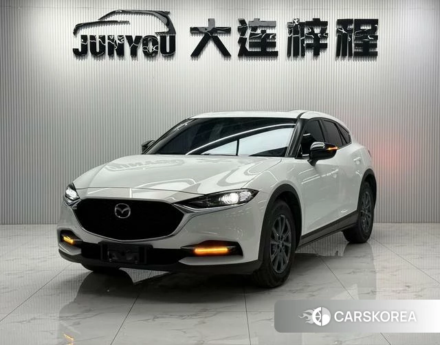 Mazda CX-4 2023 Белый из Китая, фото 2