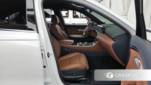 Genesis GV70 2025 Белый из Кореи, фото 2
