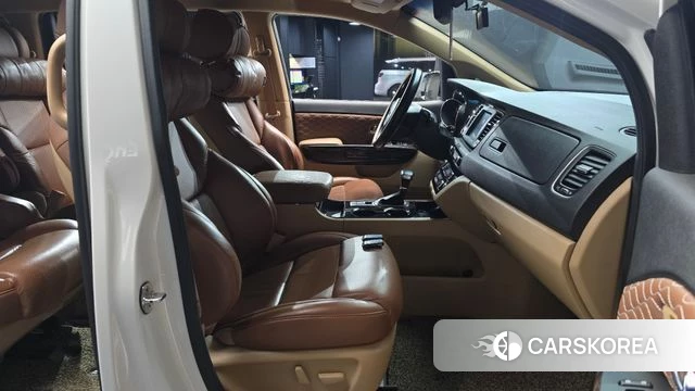 Kia The New Carnival 2019 Белый из Кореи, фото 2