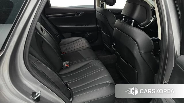 Genesis G80 (RG3) 2022 Серебристо-серый из Кореи, фото 2