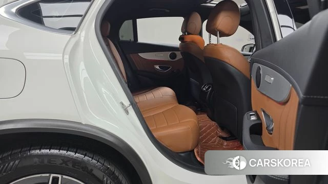 Mercedes-Benz GLC-Class X253 2022 Белый из Кореи, фото 2