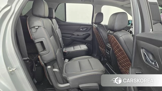 Chevrolet (GM Daewoo) Traverse 2019 Серебряный из Кореи, фото 2