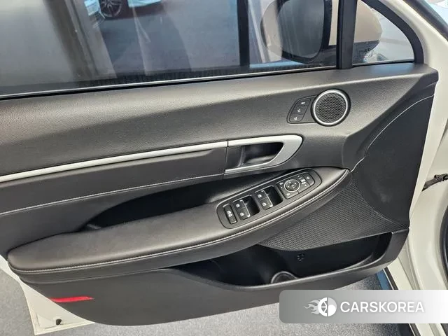 Hyundai Sonata D Edge (DN8) 2023 Белый из Кореи, фото 2