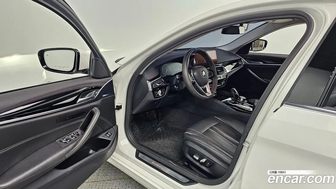 BMW 5 Series (G30) id 2122045 из Кореи 2