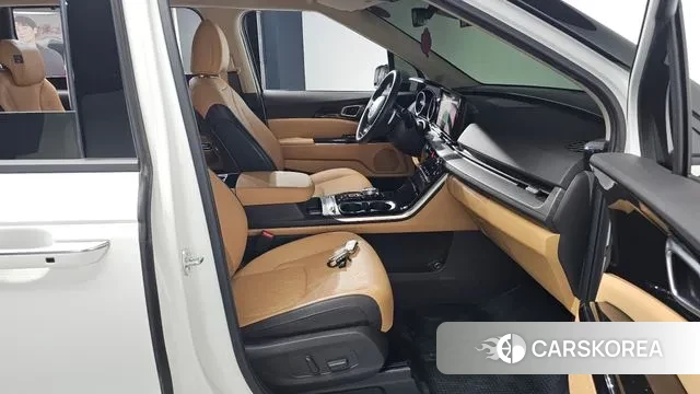 Kia Carnival 4th generation 2023 Белый из Кореи, фото 2