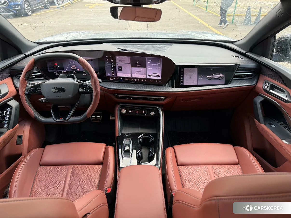 Audi Q5L 2026 Серебристо-серый из Китая, фото 2