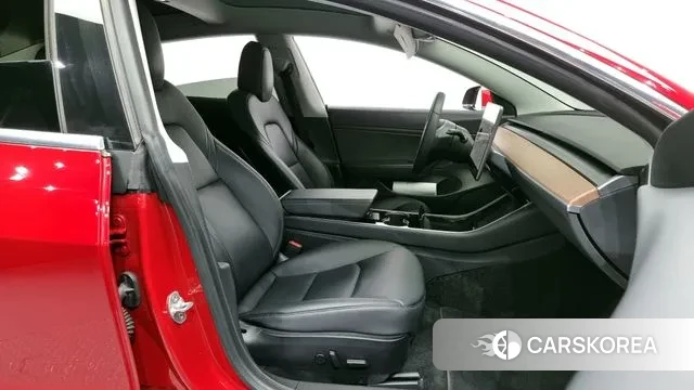 Tesla Model 3 2020 Красный из Кореи, фото 2