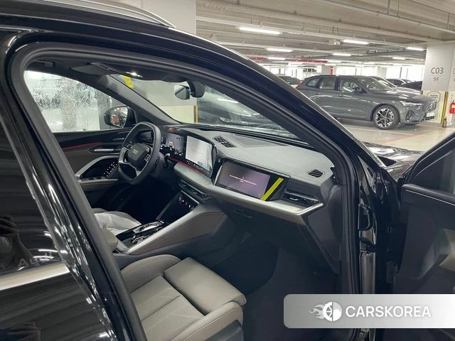 Audi Q5 (80A) 2026 Черный из Кореи, фото 2