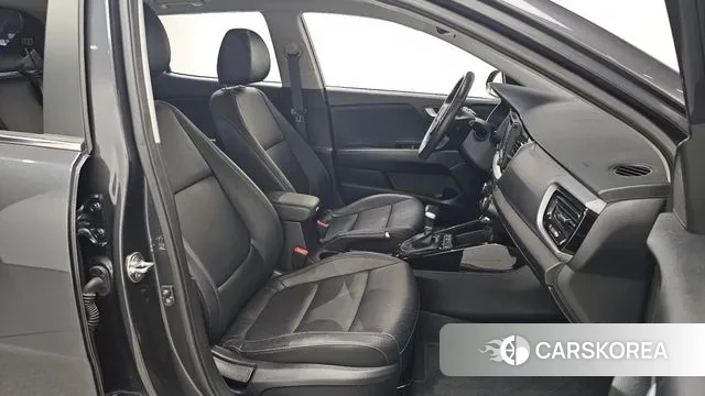 Kia Stonic 2018 Серый из Кореи, фото 2