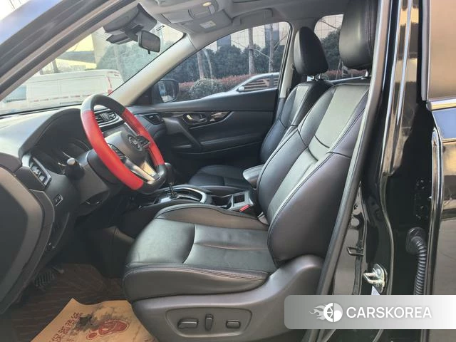 Nissan Qijun 2024 Черный из Китая, фото 2