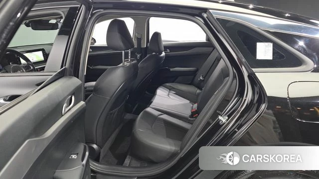 Kia K5 3rd generation 2023 Черный из Кореи, фото 2