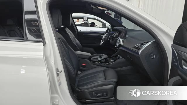 BMW X4 (G02) 2024 Белый из Кореи, фото 2