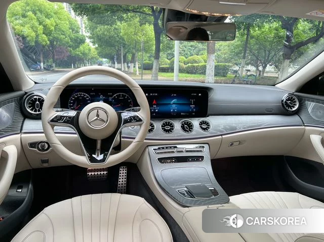 Mercedes-Benz CLS 2023 Зеленый из Китая, фото 2