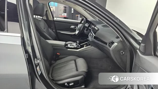 BMW 3 Series (G20) 2022 Серый из Кореи, фото 2