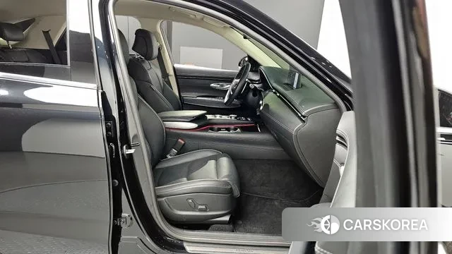 Genesis GV70 2021 Черный из Кореи, фото 2