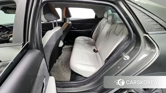 Hyundai Avante Hybrid (CN7) 2021 Темно-зеленый из Кореи, фото 2