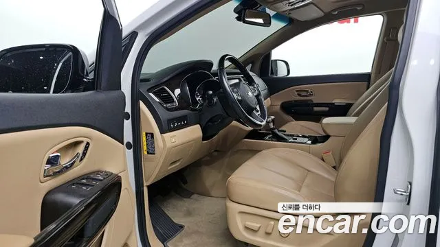 Kia The New Carnival 2019 Белый из Кореи, фото 2