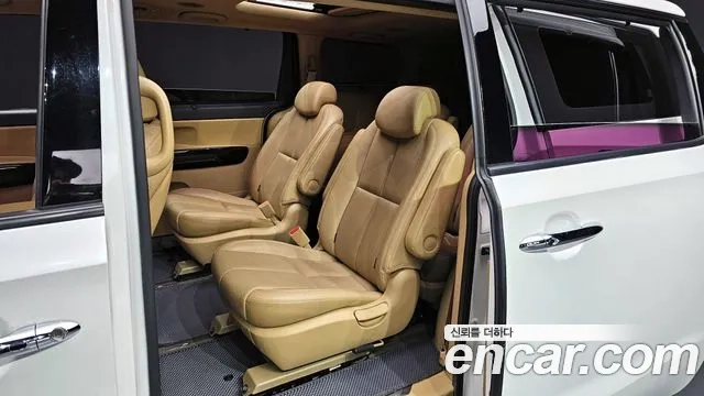 Kia The New Carnival 2018 Белый из Кореи, фото 2