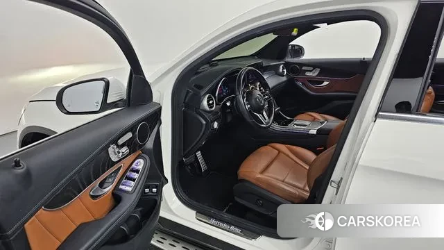 Mercedes-Benz GLC-Class X253 2022 Белый из Кореи, фото 2