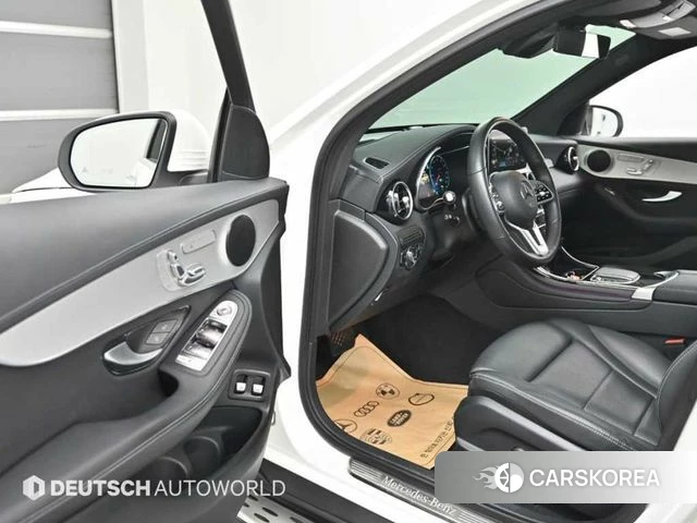 Mercedes-Benz GLC-Class X253 2021 Белый из Кореи, фото 2