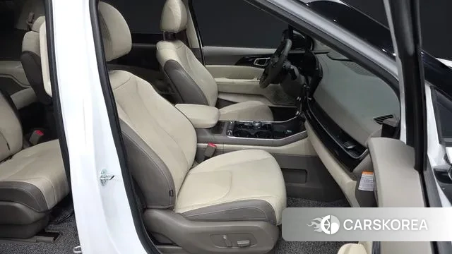 Kia The New Carnival 4th Generation 2025 Белый из Кореи, фото 2