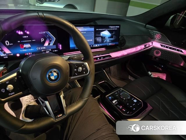 BMW i7 (G70) 2023 Белый из Кореи, фото 2