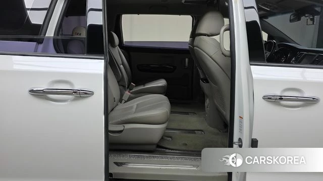 Kia The New Carnival 2018 Белый из Кореи, фото 2