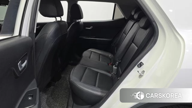 Kia Stonic 2018 Белый из Кореи, фото 2