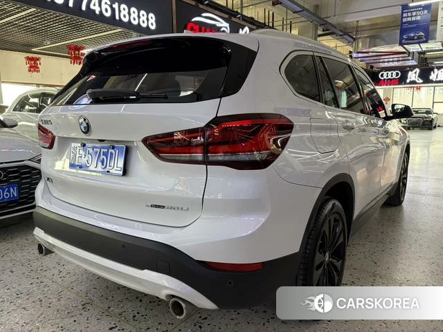 BMW X1 2022 Белый из Китая, фото 2