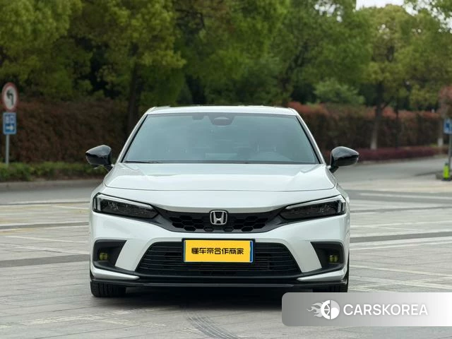 Honda Civic 2024 Белый из Китая, фото 2