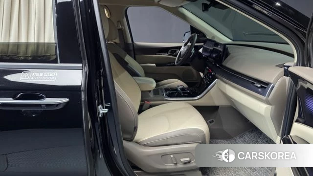 Kia Carnival 4th generation 2023 Черный из Кореи, фото 2