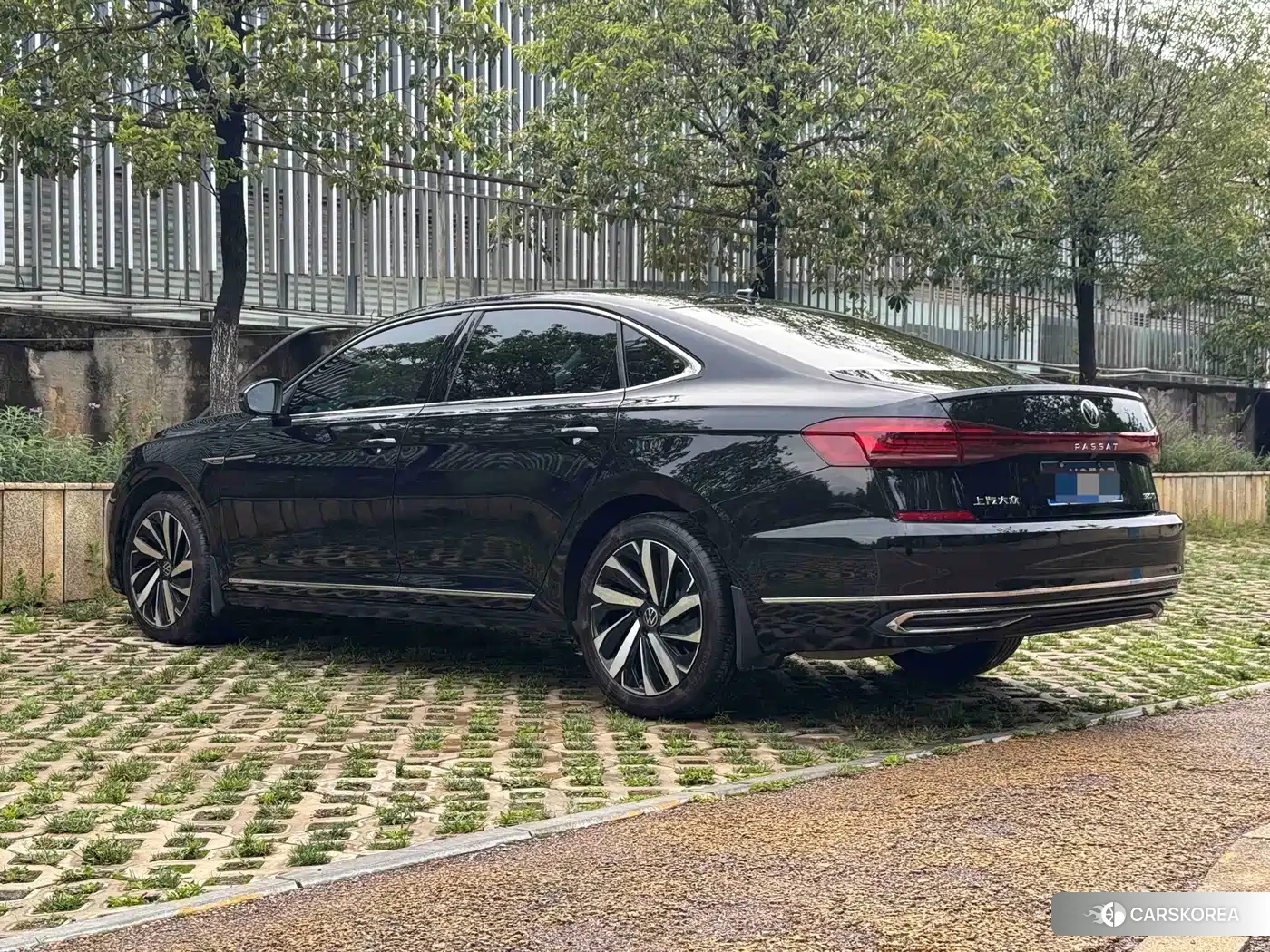 Volkswagen Passat 2024 Черный из Китая, фото 2