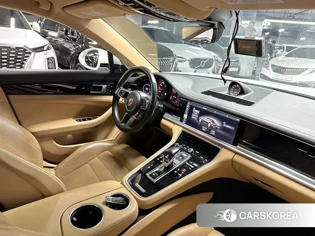 Porsche Panamera (971) 2018 Белый из Кореи, фото 2