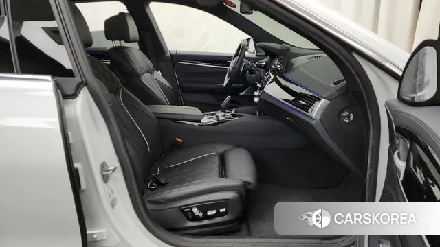 BMW 6 Series GT (G32) 2022 Белый из Кореи, фото 2