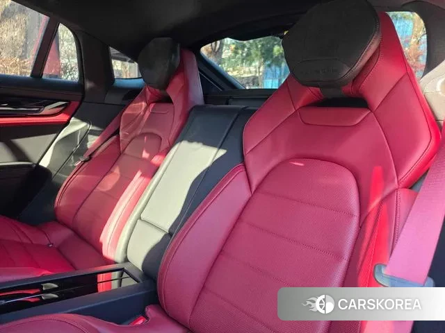 Porsche Panamera (972) 2024 Белый из Кореи, фото 2